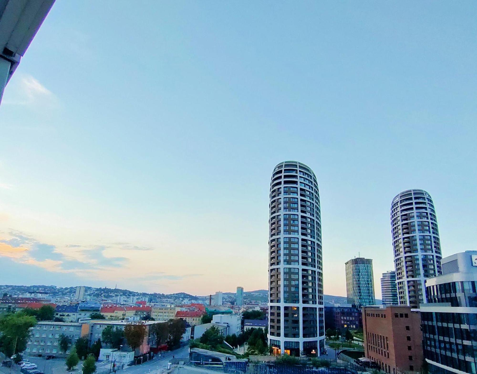 Sag Panorama City Free Parking 브라티슬라바 외부 사진